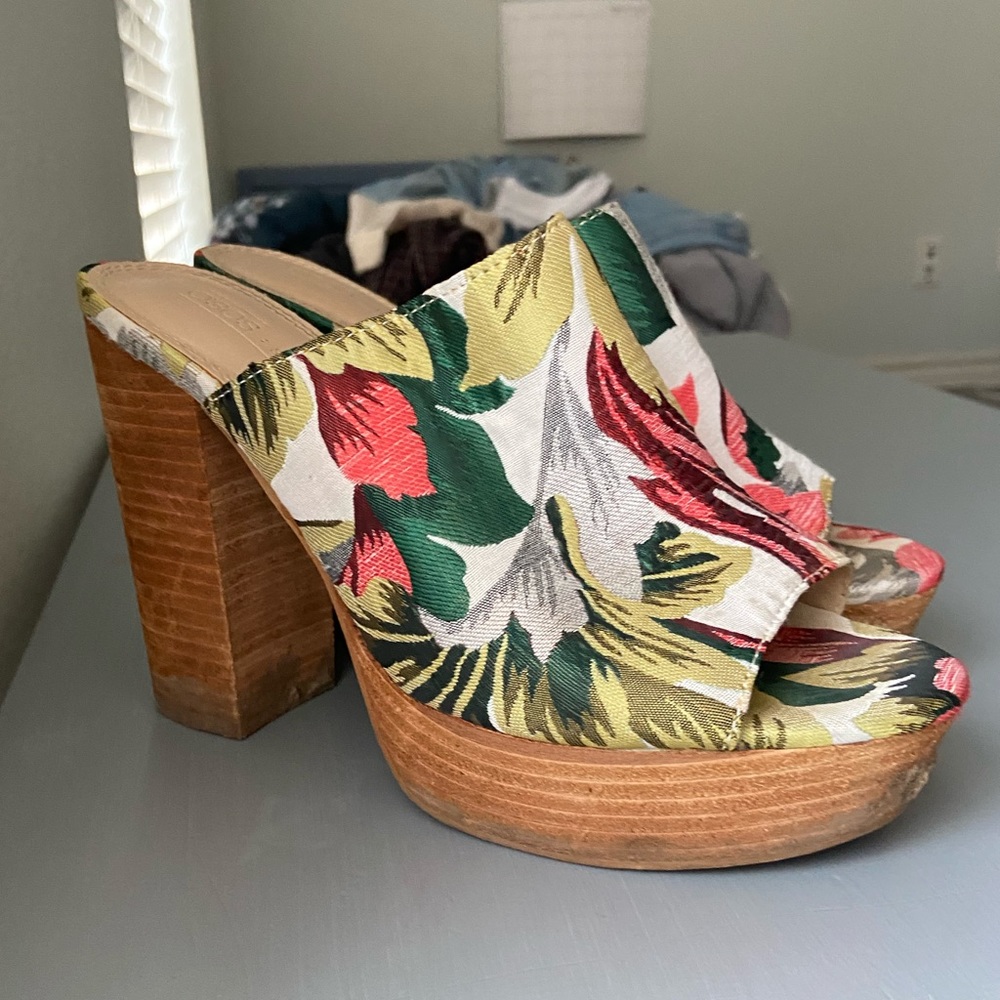 Surprising Comfortable Cutest Summer Platforms Fr… - image 1